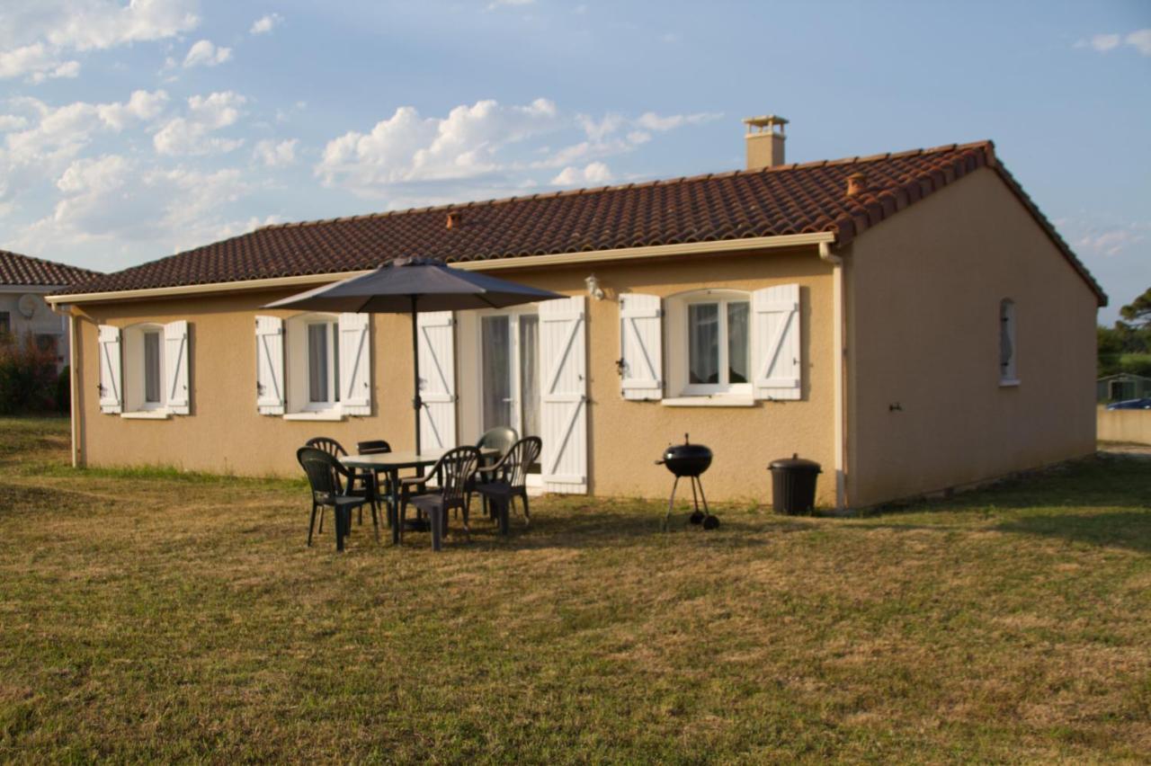 Les Lauriers De Lomagne Villa Lavit Exterior photo