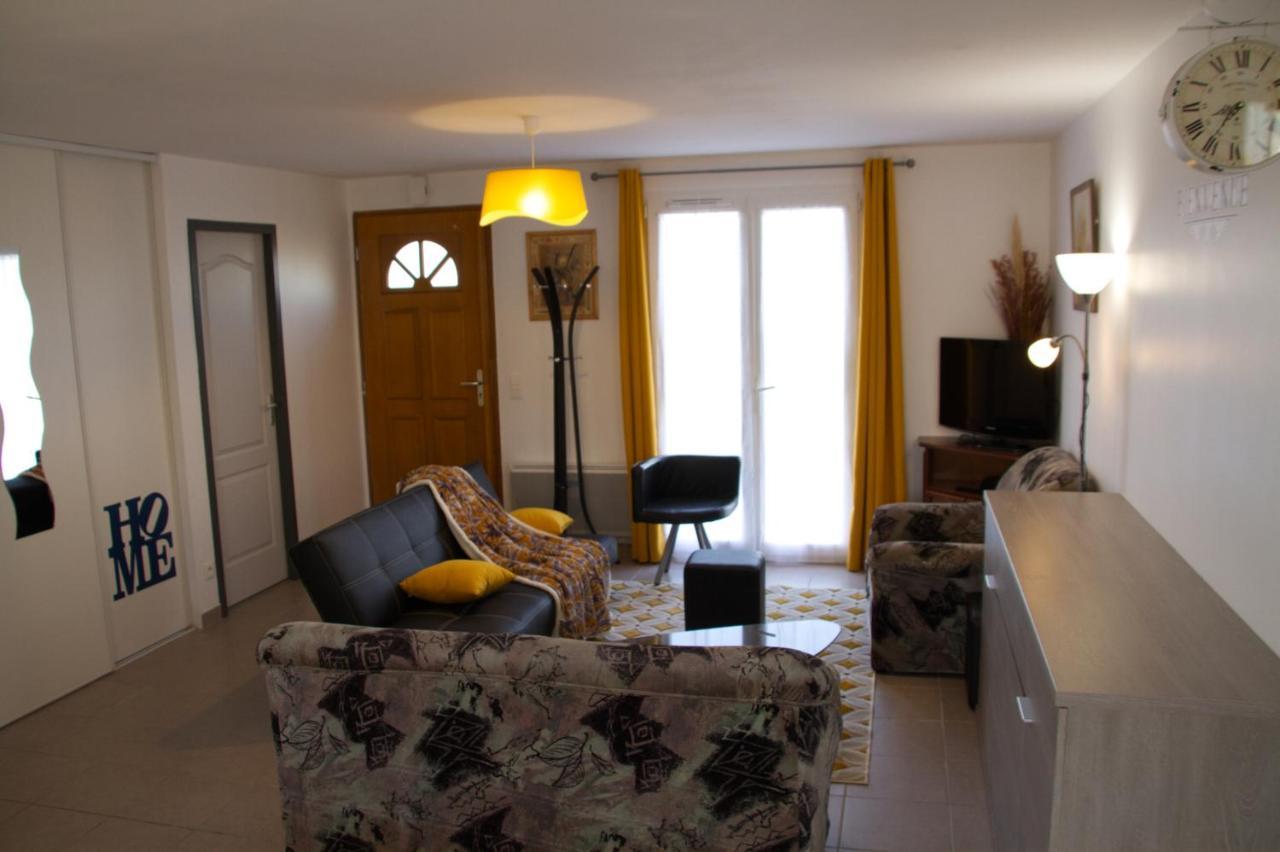Les Lauriers De Lomagne Villa Lavit Exterior photo